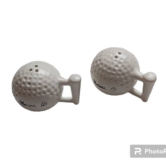 Ceramic Salt and pepper shakers golf balls Matane Québec - Picture 3 of 8